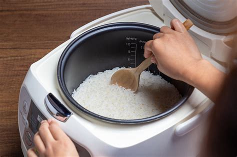 How Long Can You Leave Rice Cooker Plugged In Kitchein Assistant