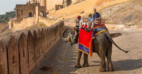 Varanasi, India's Holiest City | Earth Trekkers