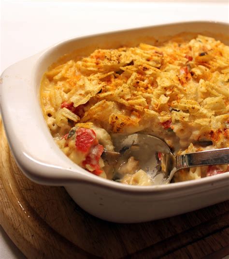 It may be cooked as directed, or inside the turkey. Lindaraxa: Upgrading the Oldies...Tuna and Pasta Gratin ...