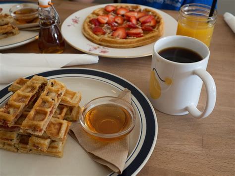 Orlando Breakfast Restaurants: Top 7 Spots to Start the Day