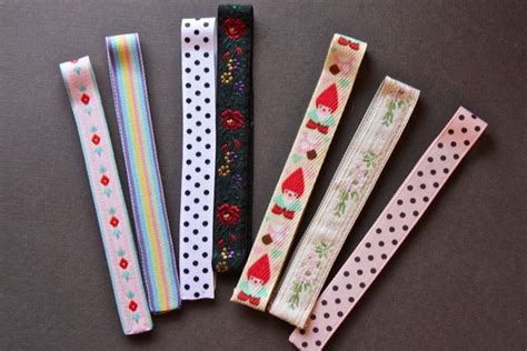 14+ diy magnetic bookmarks if you are bored with the regular paper and fabric bookmarks, you can go one step further and make magnetic ones. Making Stuff: Magnetic Bookmarks | This Mama Makes Stuff | Magnetic bookmarks, Ribbon bookmarks ...