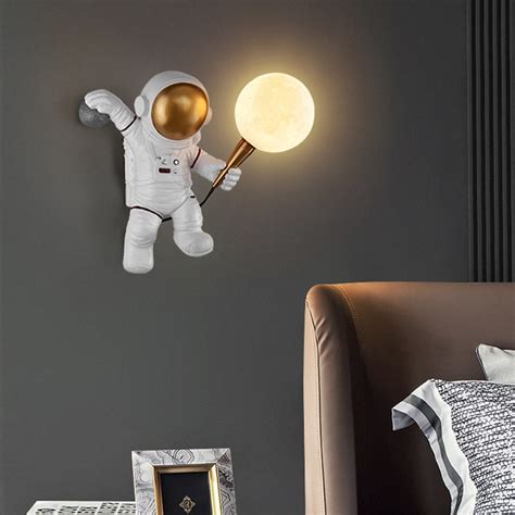 Nordic Led Personalidad Astronauta Luna Lámpara De Pared De La