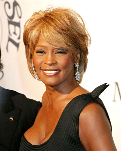 Erst acht jahre nach ihrem dritten album veröffentlichte whitney houston ein nachfolgewerk. Whitney Houston Defends 'Off-Key' Concert in Birmingham