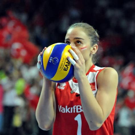 22 haziran 1994), türk kadın voleybolcudur. Damla Çakıroğlu - Home | Facebook