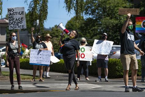 longview city hall blm protest draws larger crowd ends without incident