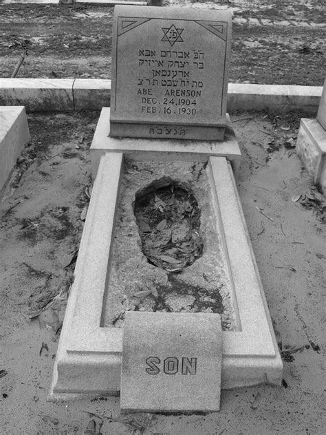 Oldest gravestone in the world. bonaventure cemetery savannah - scary scary grave | Mimi ...