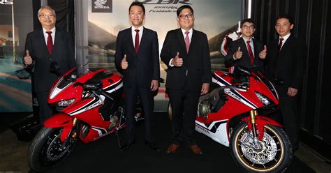 (bsh) hari ini dengan rasminya melancarkan model skuter terbaharu honda adv150 2021 untuk pasaran malaysia. Boon Siew Honda Malaysia charts 28.7% sales growth Boon ...