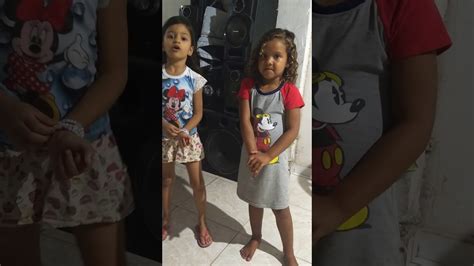 Meninas Cantando Anitta Youtube