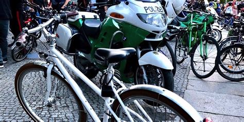 Thanks to happarelbicycles.berlin for the ride! Critical Mass in Berlin! • KreativRad Manufaktur