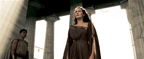 Theron, a corrupt politician, claims that he owns the council and threatens the queen. 300 Movie Publicity Still - 300 Photo (222375) - Fanpop