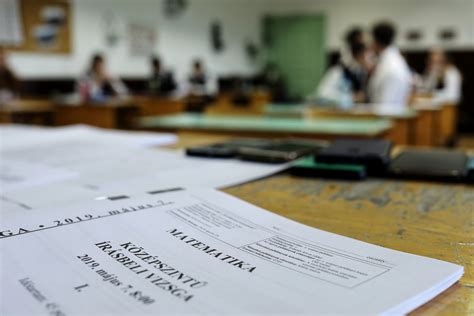 Ebben számítunk az oldalt látogató. A matematika írásbelikkel folytatódtak az érettségi vizsgák