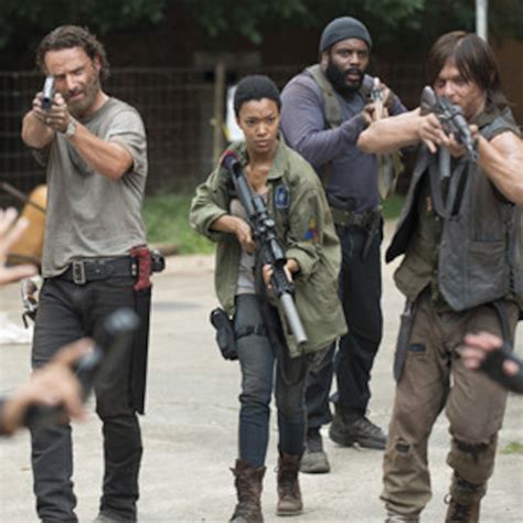 Watch The Walking Deads Artsy New Trailer Now E Online