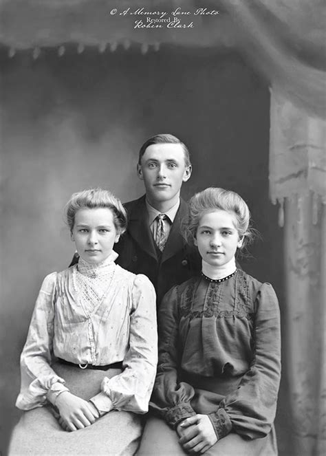 Siblings Taken By Photographer John Jno Johnson Of Centerville South Dakota 1889 Early 1900s