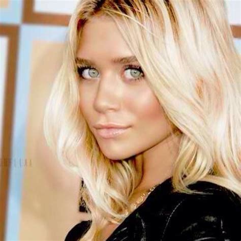Long Blonde Hair Highlights Hairstyles Makeup For Blondes Hair