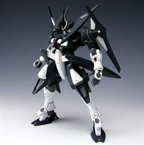 Black And White Rounded Mecha Mobile Suit Gundam