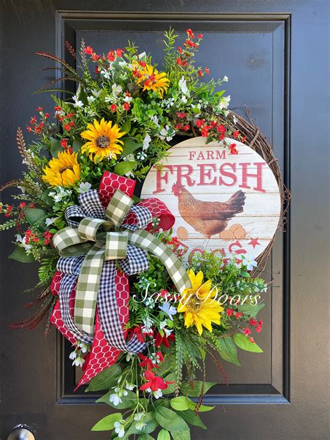 Farmhouse Door Wreaths | Door wreaths, Summer door wreaths, Door wreaths fall