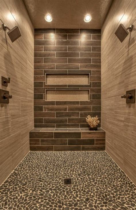 Ce revêtement, en bleu, en noir, aux imprimés graphiques, imitation carreaux de ciment, ou autre, habillera une salle d'eau, même minuscule, avec style ! Le carrelage beige pour salle de bain - 54 photos de ...