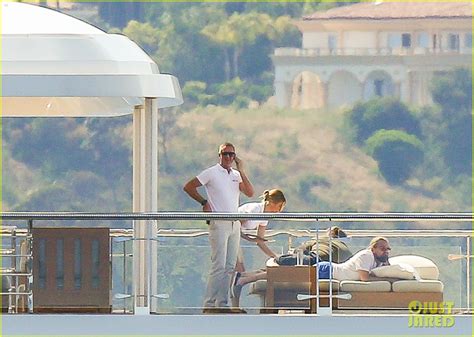 Leonardo Dicaprio Lounges On Yacht In Cannes Again Photo 3376282