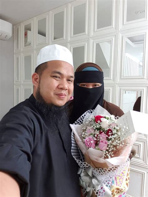 Cara mohon bantuan ebit lew tahun 2021 semasa pkp 3.0 covid 19 di malaysia dengan minta pertolongan dengan ustaz ebitt liew segera. EBIT LEW 3 - Kashoorga