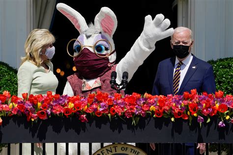 No egg roll again, but Easter Bunny still visits White House Easter