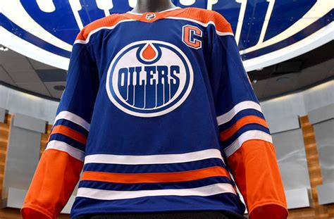 The nhl didn't have alternate/third jerseys last year due to switching all their jerseys to adidas. Going Through The 2018 NHL 3rd Jerseys...So Far - Oilfield ...