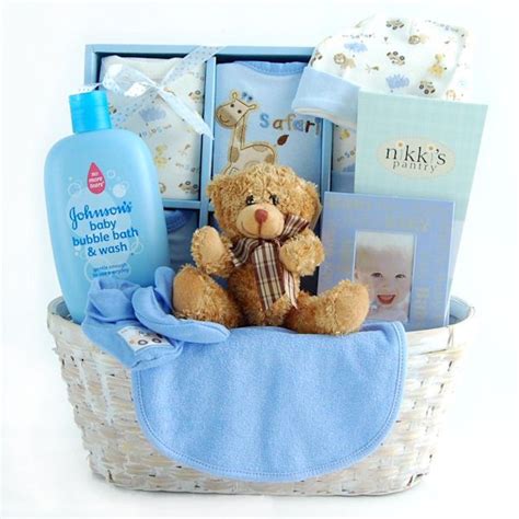 The best gifts for newborn baby boys and girls. cutiebabes.com baby shower gift basket ideas (33) # ...
