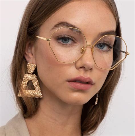What Face Shape Best Suits Hexagon Glasses Lensmart Online