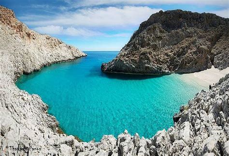 4 Beautiful Beaches On Crete Greece Yoga Escapes Crete Greece