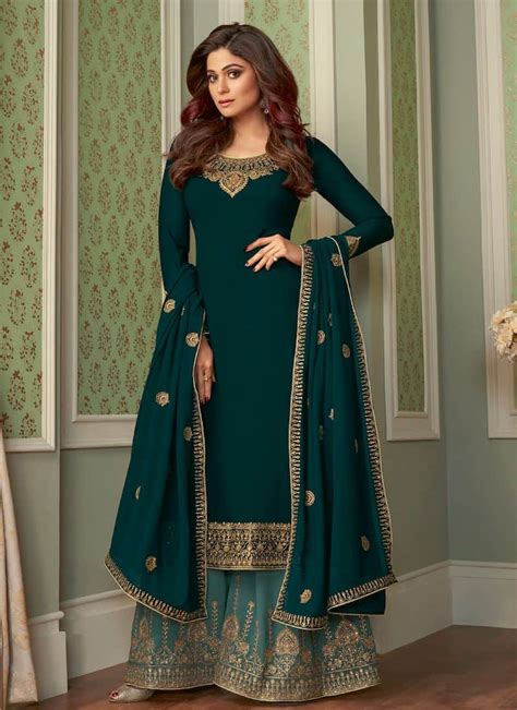 Top 10 Pakistani Salwar Kameez Outfits For Women Should Have