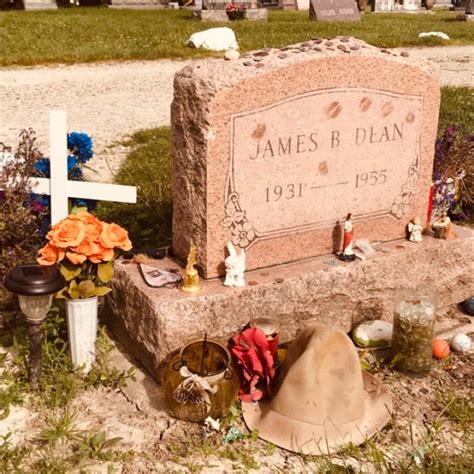James Deans Grave Cemetery In Fairmount