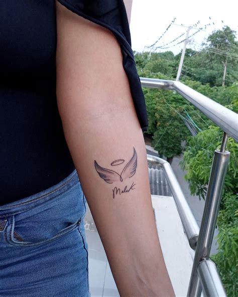 Alas De Angel Minimalista Tattoo Tatuajes Para Hombres