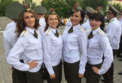 pin by hakan falez on women in uniform army girl superwoman military uniform