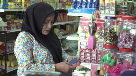 Dan, aku memang seorang ibu yang bejat! Azalea | Sumpah Ibu | Episode 1 - YouTube