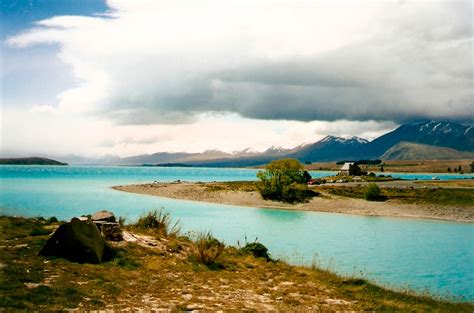 World Views - Ultimate Tours Choice: The South Island: