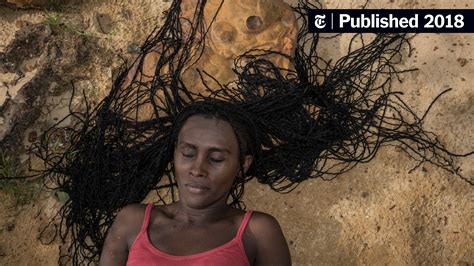 Chronicling The Lives Of Women Along The Colombian Venezuelan Border