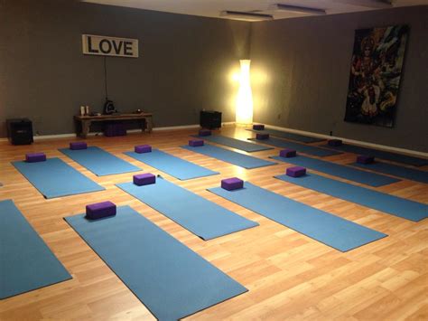 Yoga life center yakınlarındaki oteller: Mi Vida Yoga Health & Wellness Center - Yoga Studio in ...