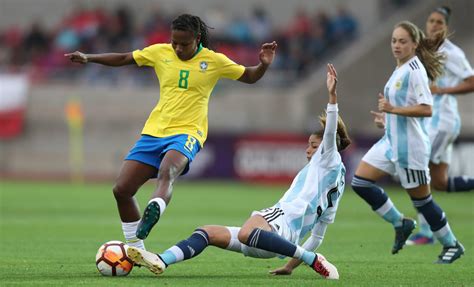 Nesta atividade, a equipe brasileira de futebol comandada pela técnica sueca pia sundhage estava. Com Marta e Formiga, Brasil é convocado pra Copa do Mundo ...