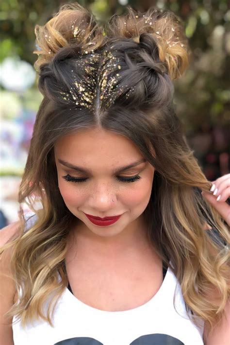 Take some hair from the sides and twist it. 24 Super Cool Party Looks With Hair Buns | Space buns hair ...