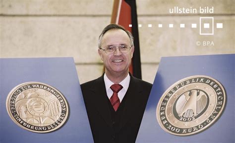 Ich hoffe einer kann mir helfen!? Der Euro löst 2002 die D-Mark als Bargeld ab - ullstein ...
