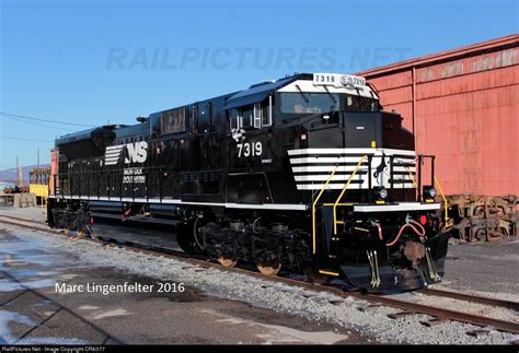 Railpicturesnet Photo Ns 7319 Norfolk Southern Emd Sd70acu At Altoona