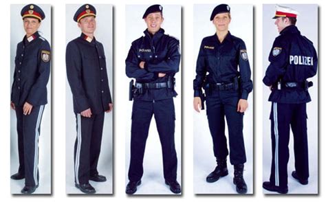 Die dienstgrade der schweizer polizei werden von jeder kantonspolizei individuell festgelegt. Dienstgrade