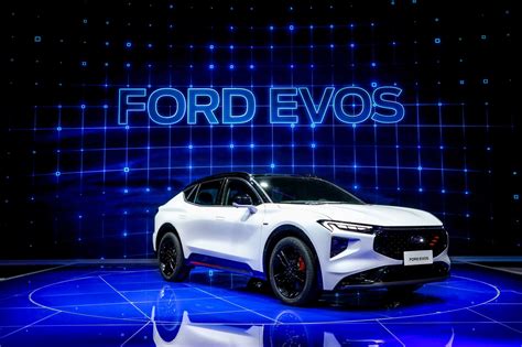 Although its ford fusion american cousin was discontinued after the 2020 model year, the mondeo is still available in global markets. 2022 Ford Evos Crossover Wagon Gets Detailed Inside and ...