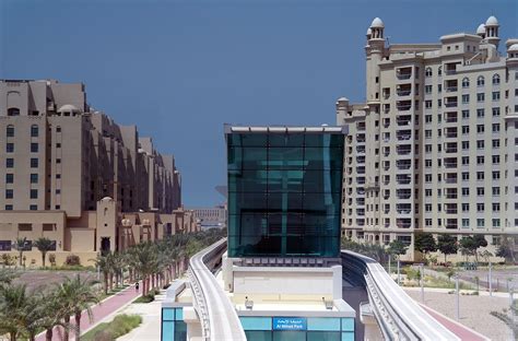High end luxury hotel located in dubai. Trump International Hotel and Tower (Dubai) - Wikipedia