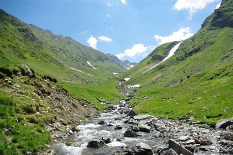 Maybe you would like to learn more about one of these? Wandern durch die Karpaten - 8 Tage Tour - Natureguide.ro