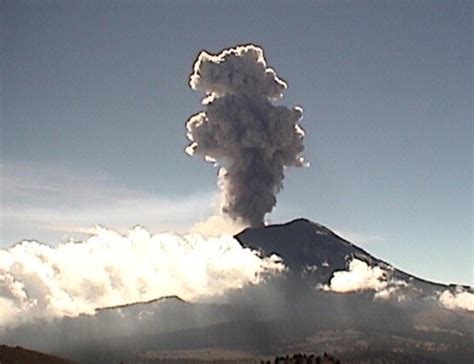 Volcán Popocatépetl Registra Exhalación De Dos Mil Metros De Altura N