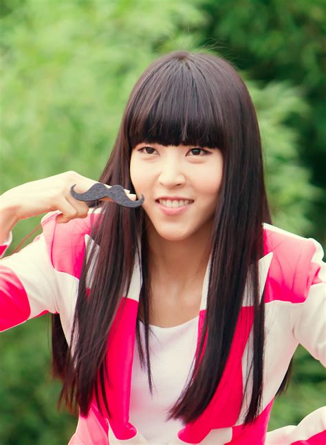 Solar, moonbyul, wheein, and hwasa. Mamamoo Moonbyul - Mamamoo Photo (37972135) - Fanpop