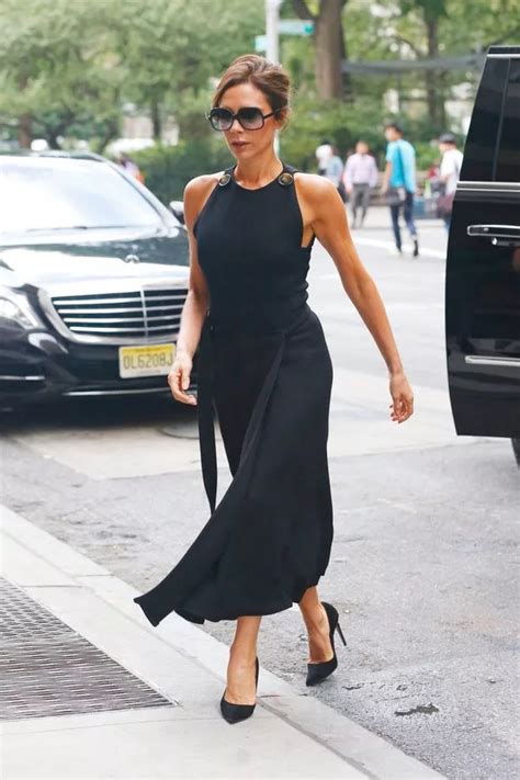 victoria beckham looks effortlessly elegant in black dress as she accepts award in new york