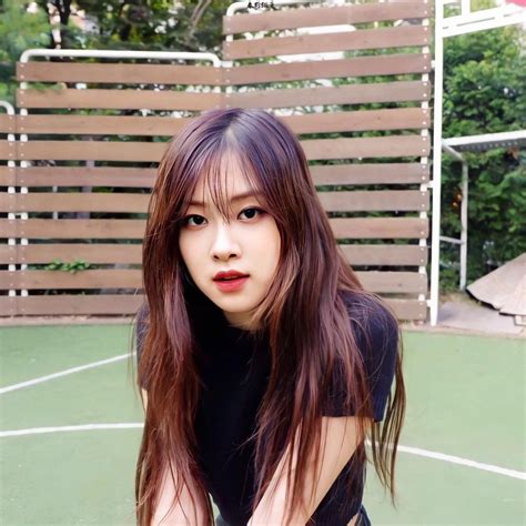 Blackpink RosÉ 로제 On Instagram “throwback With Rosé Black Hair And