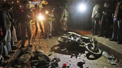 کراچی میں دھماکہ، ایم کیو ایم کے انتخابی دفاتر بند Bbc News اردو