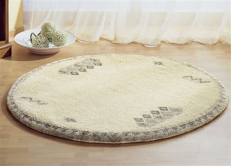Kurzflor teppich aus 100% polyester und maschinengewebt. Brücke, Teppich, Bettumrandung in verschiedenen ...